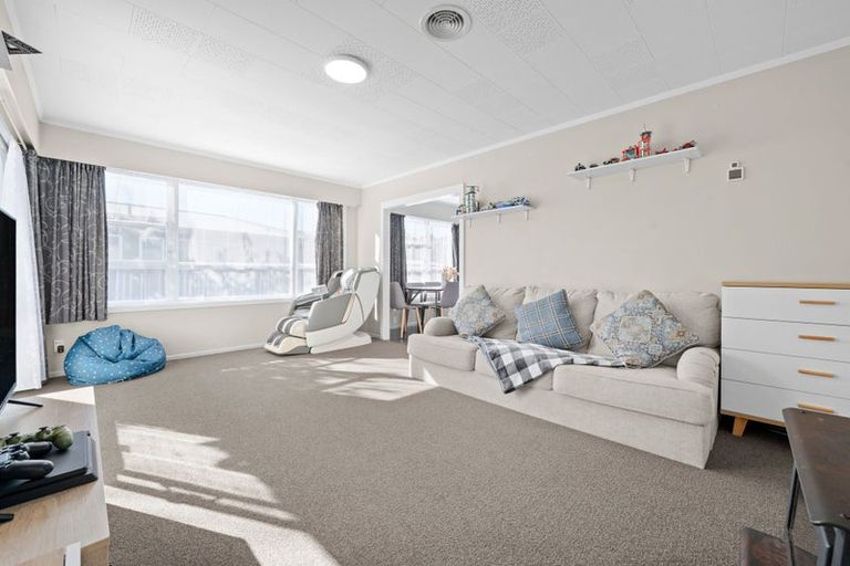 Photo of property in 16 Caernarvon Street, Dinsdale, Hamilton, 3204