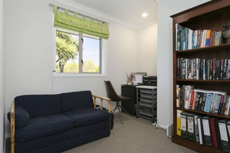 Photo of property in 61a Saint Kilda Road, Cambridge, 3434