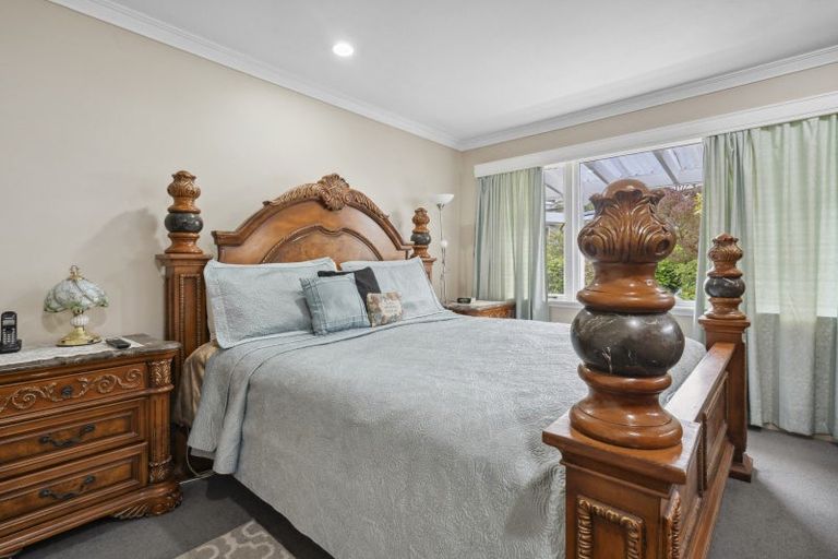 Photo of property in 12 Lane Crescent, Tawa, Wellington, 5028