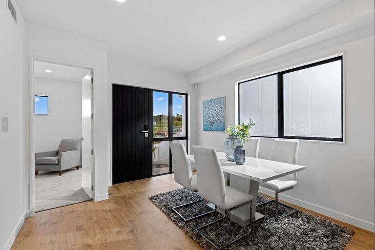 Photo of property in 26 Bristol Freighter Road, Hobsonville, 0616