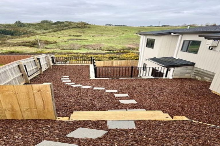 Photo of property in 122 Harriet Johnston Drive, Pokeno, 2402