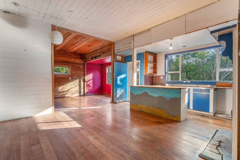 Photo of property in 172 Moeraki Road, Hinakura, Martinborough, 5784
