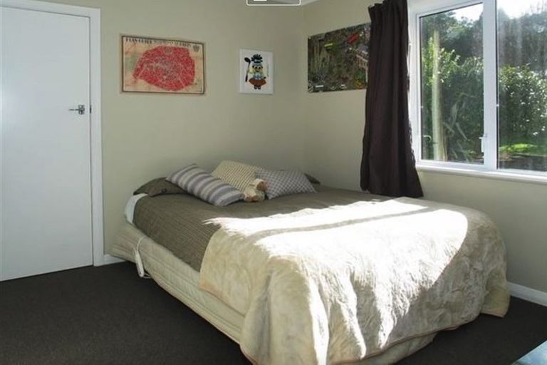 Photo of property in 106 Broderick Road, Johnsonville, Wellington, 6037