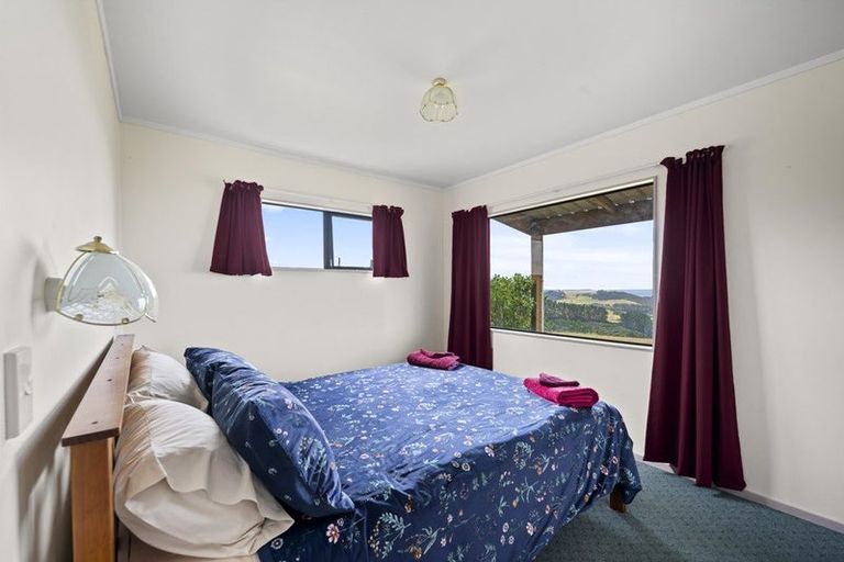 Photo of property in 986 Tinopai Road, Tinopai, Matakohe, 0593
