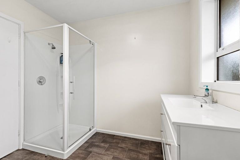 Photo of property in 113 Beach Road, North New Brighton, Christchurch, 8083