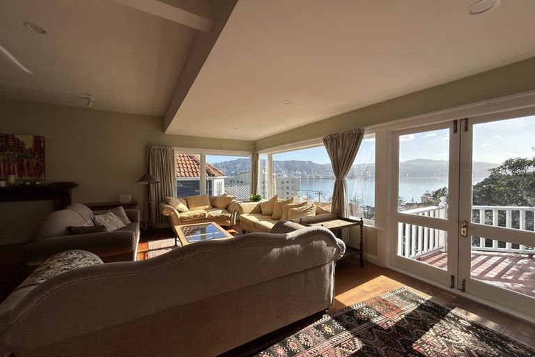 Photo of property in 2/1 Wilkinson Street, Oriental Bay, Wellington, 6011