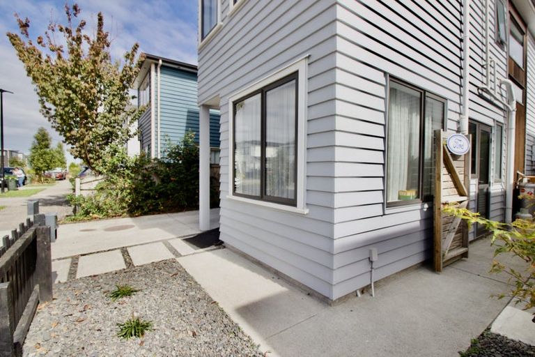 Photo of property in 20 Greenfinch Road, Hobsonville, Auckland, 0616