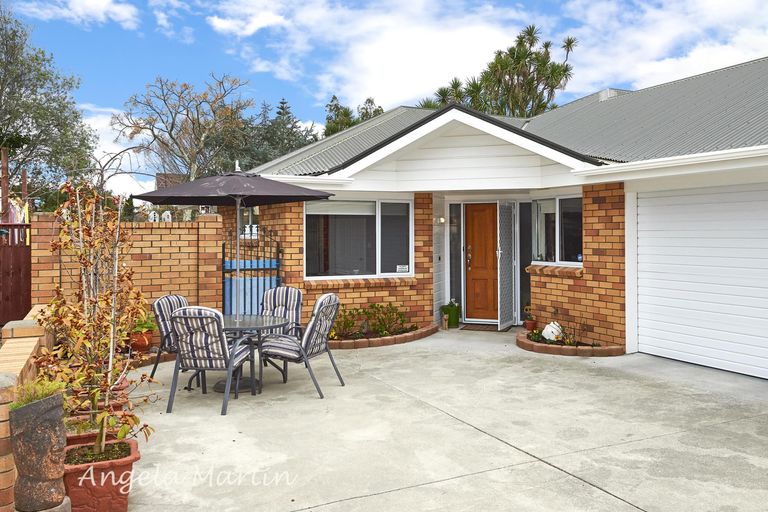 Photo of property in 4 Barnes Court, Roslyn, Palmerston North, 4414