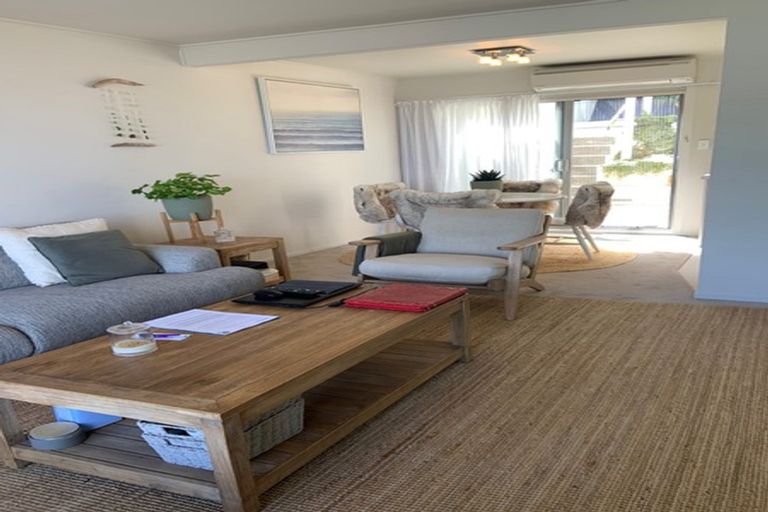 Photo of property in 3/222 The Esplanade, Island Bay, Wellington, 6023