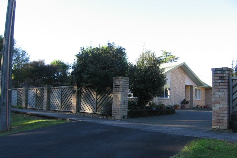 Photo of property in 14a O'neills Road, Swanson, Auckland, 0612