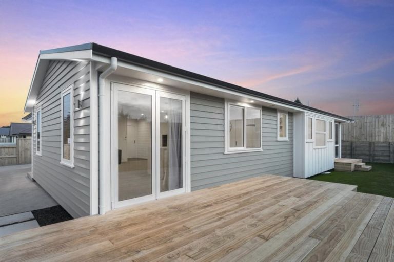 Photo of property in 2a Macloughlin Drive, Te Puke, 3119