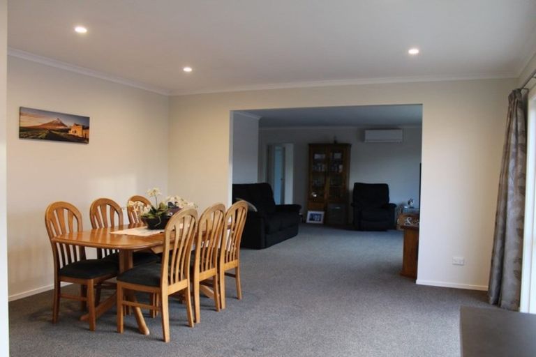 Photo of property in 35 Hamlet Street, Stratford, 4332