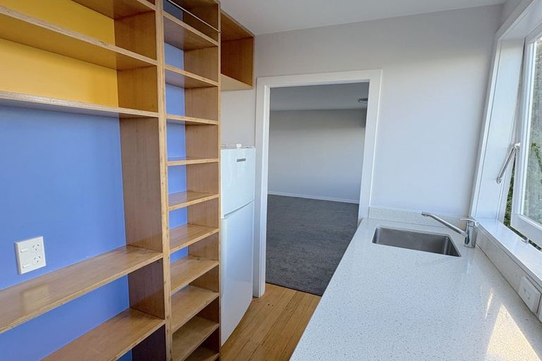 Photo of property in 69 Moana Road, Kelburn, Wellington, 6012