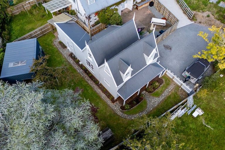 Photo of property in 5 Plateau Road, Te Marua, Upper Hutt, 5018