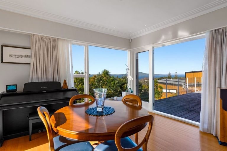 Photo of property in 99 Aberdeen Road, Castor Bay, Auckland, 0620