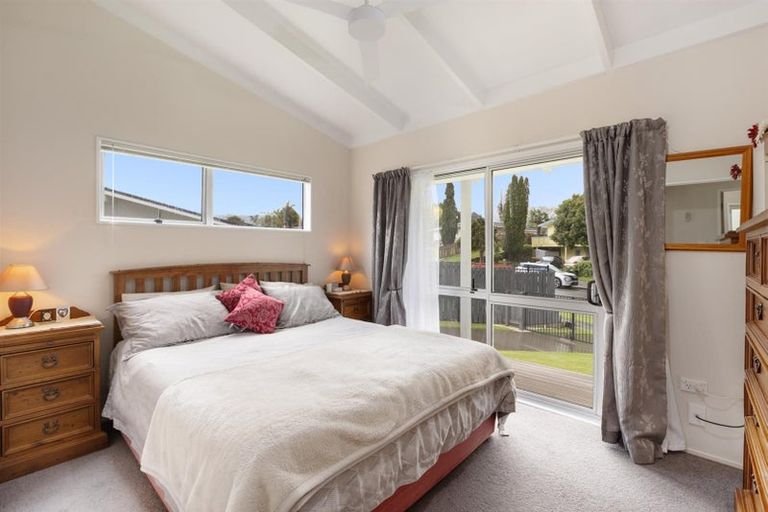 Photo of property in 6 Milsom Place, Te Puke, 3119