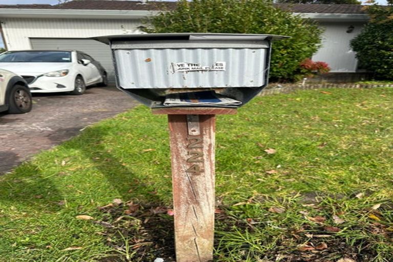 Photo of property in 224 Walter Strevens Drive, Conifer Grove, Takanini, 2112