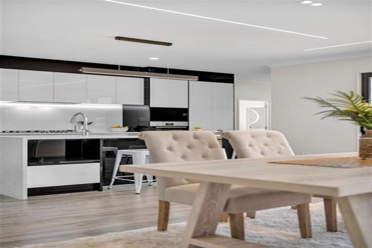 Photo of property in 73 Koromeke Street, Flat Bush, Auckland, 2019