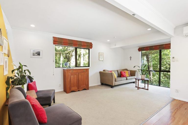 Photo of property in 104 Konini Road, Titirangi, Auckland, 0604