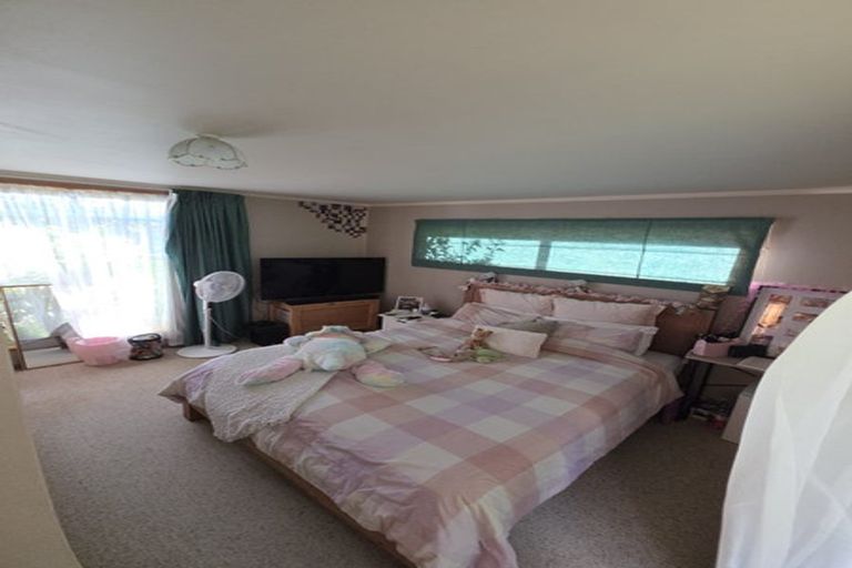 Photo of property in 13 Thompson Road, Bluff Hill, Napier, 4110