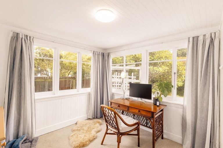 Photo of property in 66 Saint Martins Road, Saint Martins, Christchurch, 8022