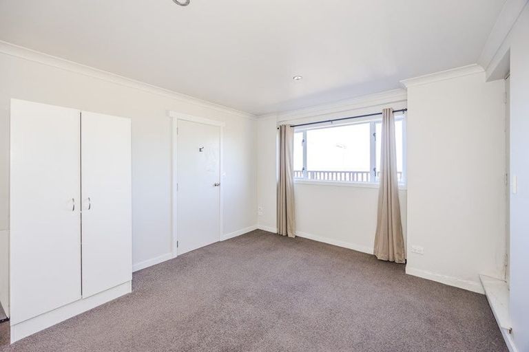 Photo of property in 16 Tay Street, Oamaru North, Oamaru, 9400