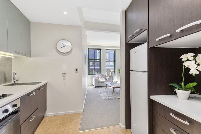 Photo of property in Colmar Brunton House, 182u8 Wakefield Street, Te Aro, Wellington, 6011