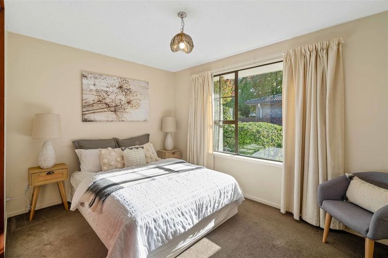 Photo of property in 14 Resolution Place, Bryndwr, Christchurch, 8053