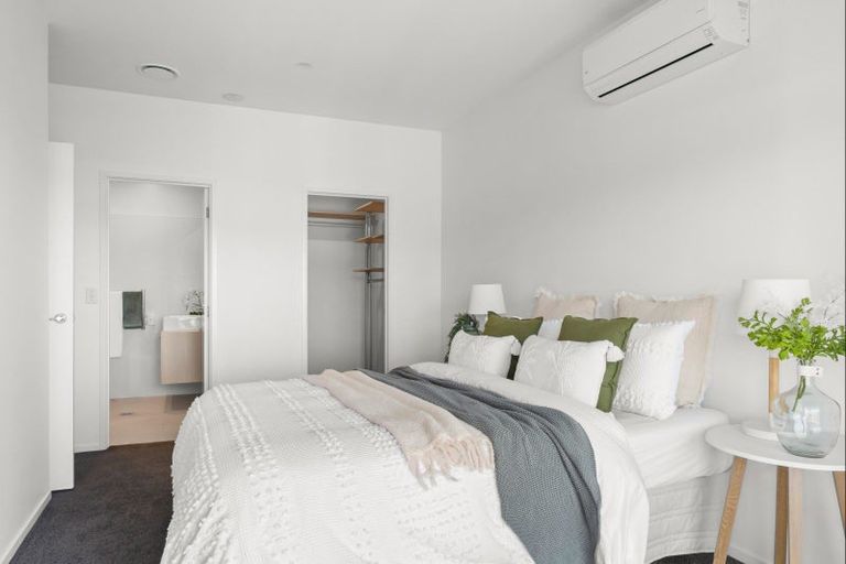 Photo of property in Marina View Apartments, 303/4 Reads Quay, Gisborne, 4010