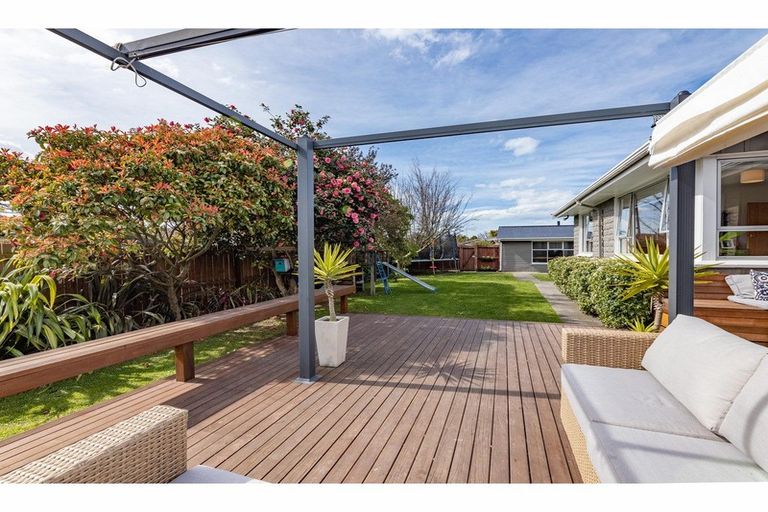 Photo of property in 2 Lomond Place, Woolston, Christchurch, 8062