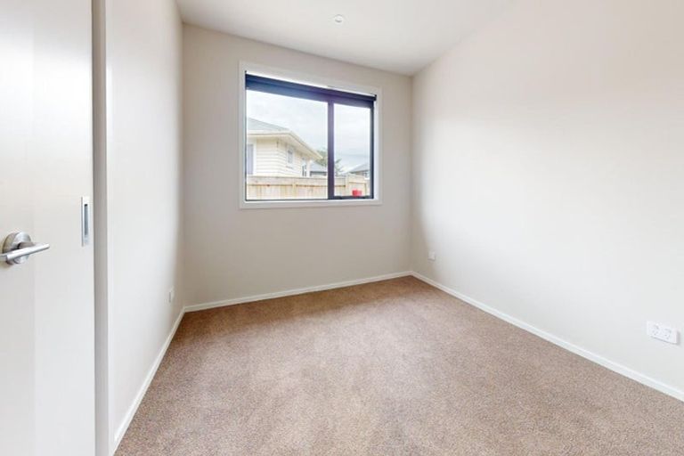 Photo of property in 2/68a Hedges Street, Sanson, 4817