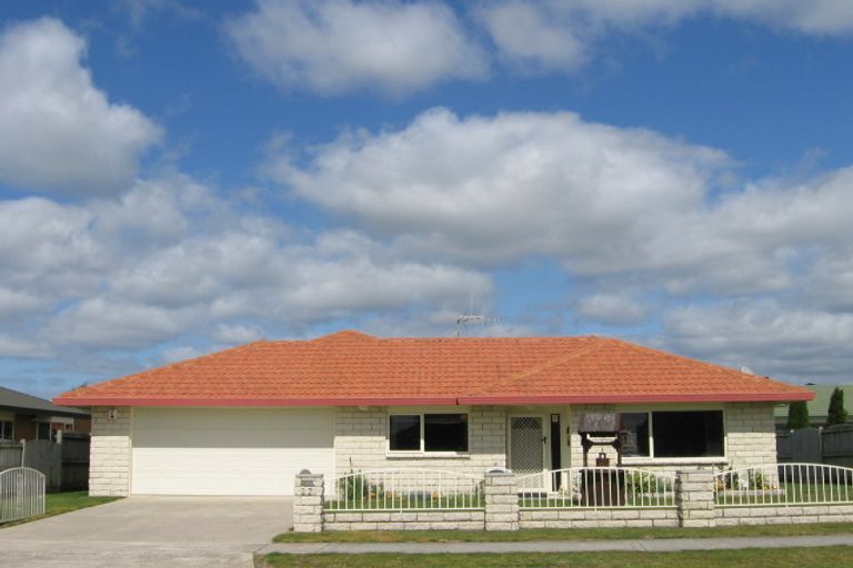 Photo of property in 22 Blake Boulevard, Papamoa Beach, Papamoa, 3118
