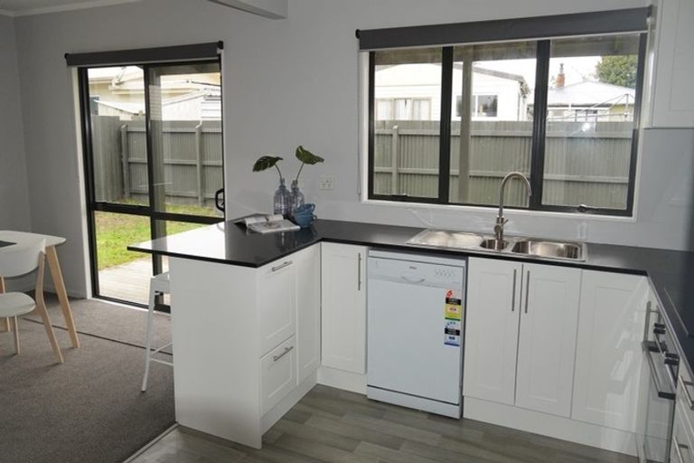 Photo of property in 18b Kelvin Road, Papakura, 2110