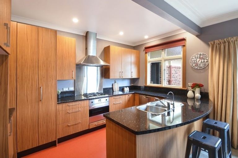 Photo of property in 48 Sunbury Street, Andersons Bay, Dunedin, 9013