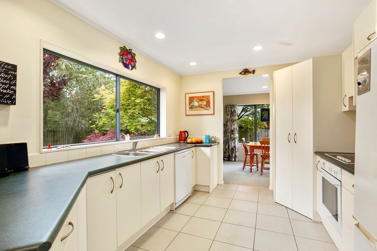 Photo of property in 71b Konini Road, Titirangi, Auckland, 0604