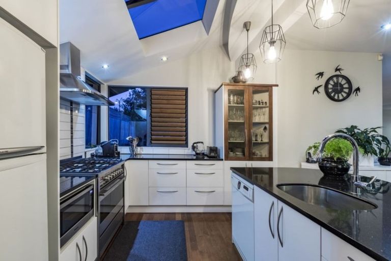 Photo of property in 13 Oakway Drive, Schnapper Rock, Auckland, 0632