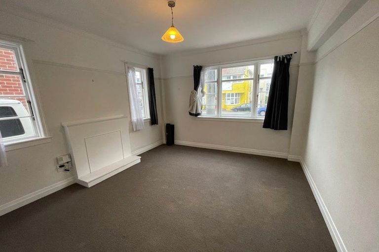 Photo of property in Norton Flats, 302u1 Willis Street, Aro Valley, Wellington, 6011