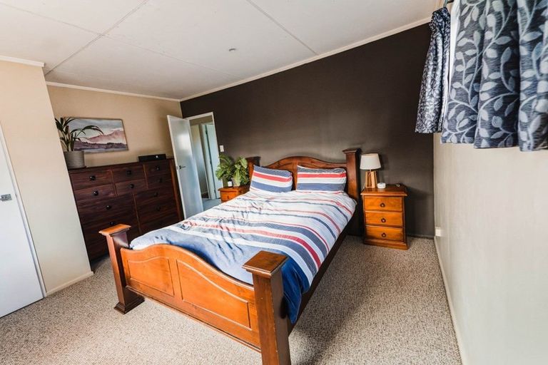 Photo of property in 15 Linwood Drive, Paraparaumu, 5032