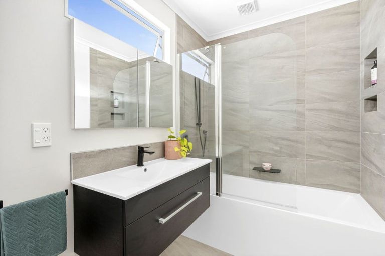 Photo of property in 35 Byron Street, Leamington, Cambridge, 3432