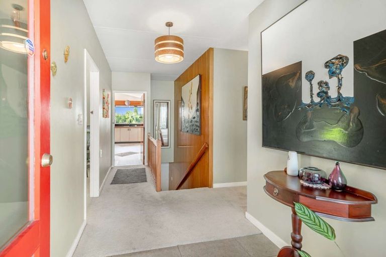 Photo of property in 255 Cambridge Street, Levin, 5510