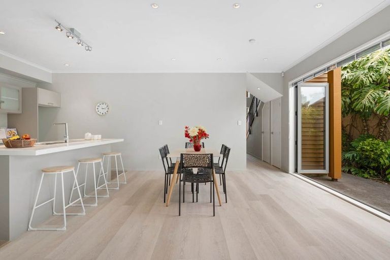 Photo of property in 5 Station Street, Hobsonville, Auckland, 0616