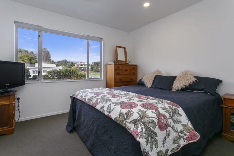 Photo of property in 208 Lake Terrace, Hilltop, Taupo, 3330