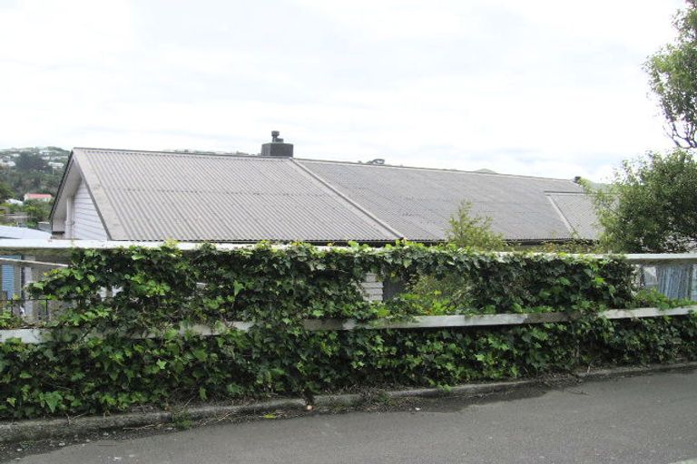 Photo of property in 39 Helston Road, Johnsonville, Wellington, 6037