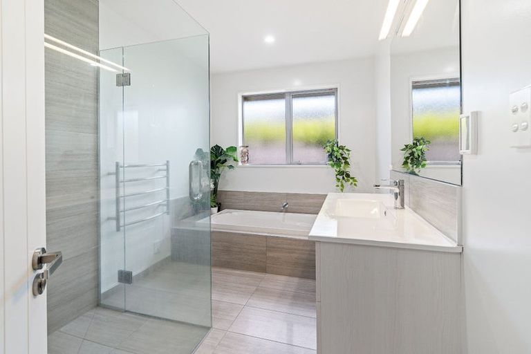 Photo of property in 14 Park Lane, Rolleston, 7614