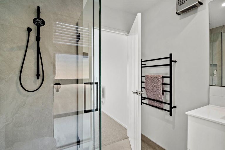 Photo of property in 46 Spur Ridge Rise, Jacks Point, 9371
