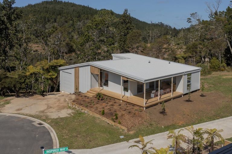 Photo of property in 33 North Ridge Drive, Pauanui, 3579