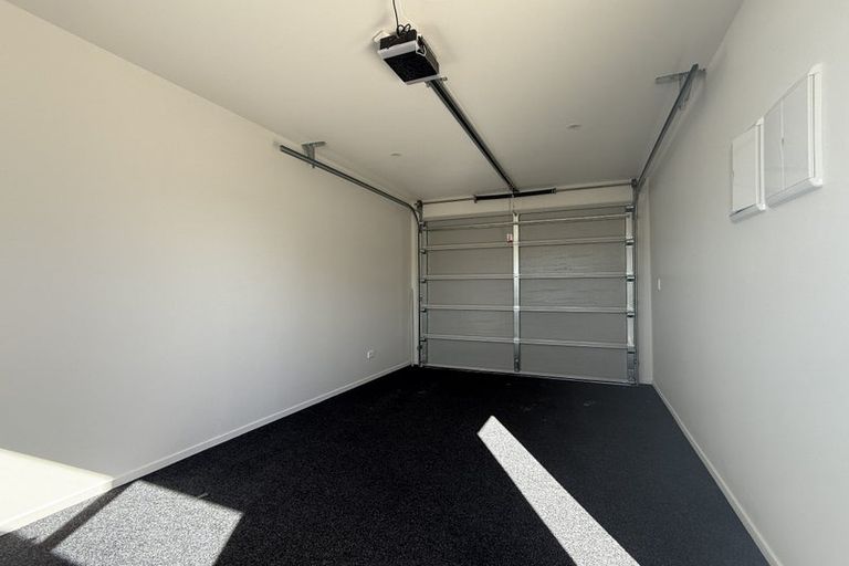 Photo of property in 33b Garadice Road, Rothesay Bay, Auckland, 0630