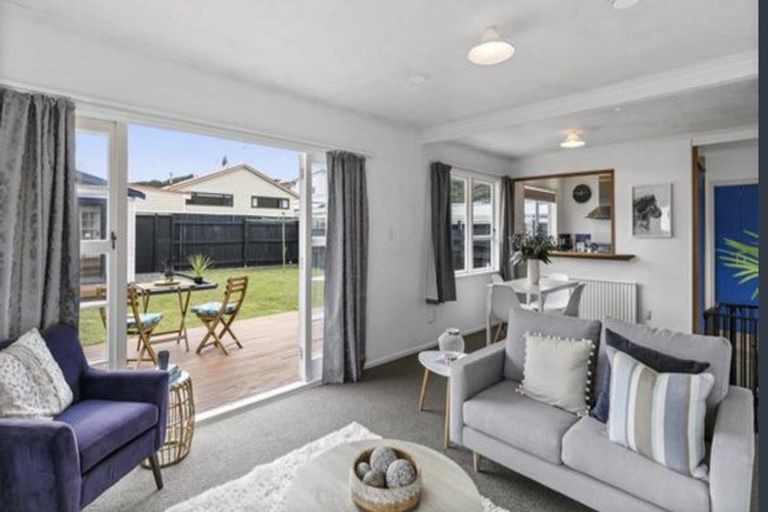 Photo of property in 8 Karamea Grove, Wainuiomata, Lower Hutt, 5014