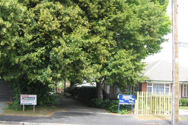 Photo of property in 122a Mcfaddens Road, St Albans, Christchurch, 8052