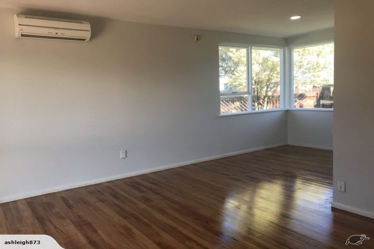 Photo of property in 40 Inwoods Road, Parklands, Christchurch, 8083